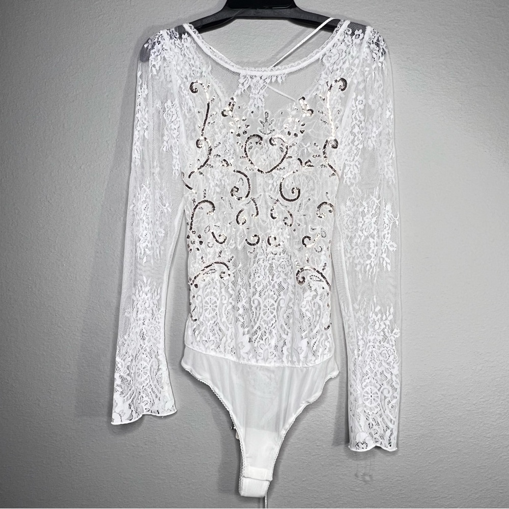 NEW Free People Intimately Ready To Party Ivory White Lace Sequin Bodysuit Sz M - Picture 4 of 10